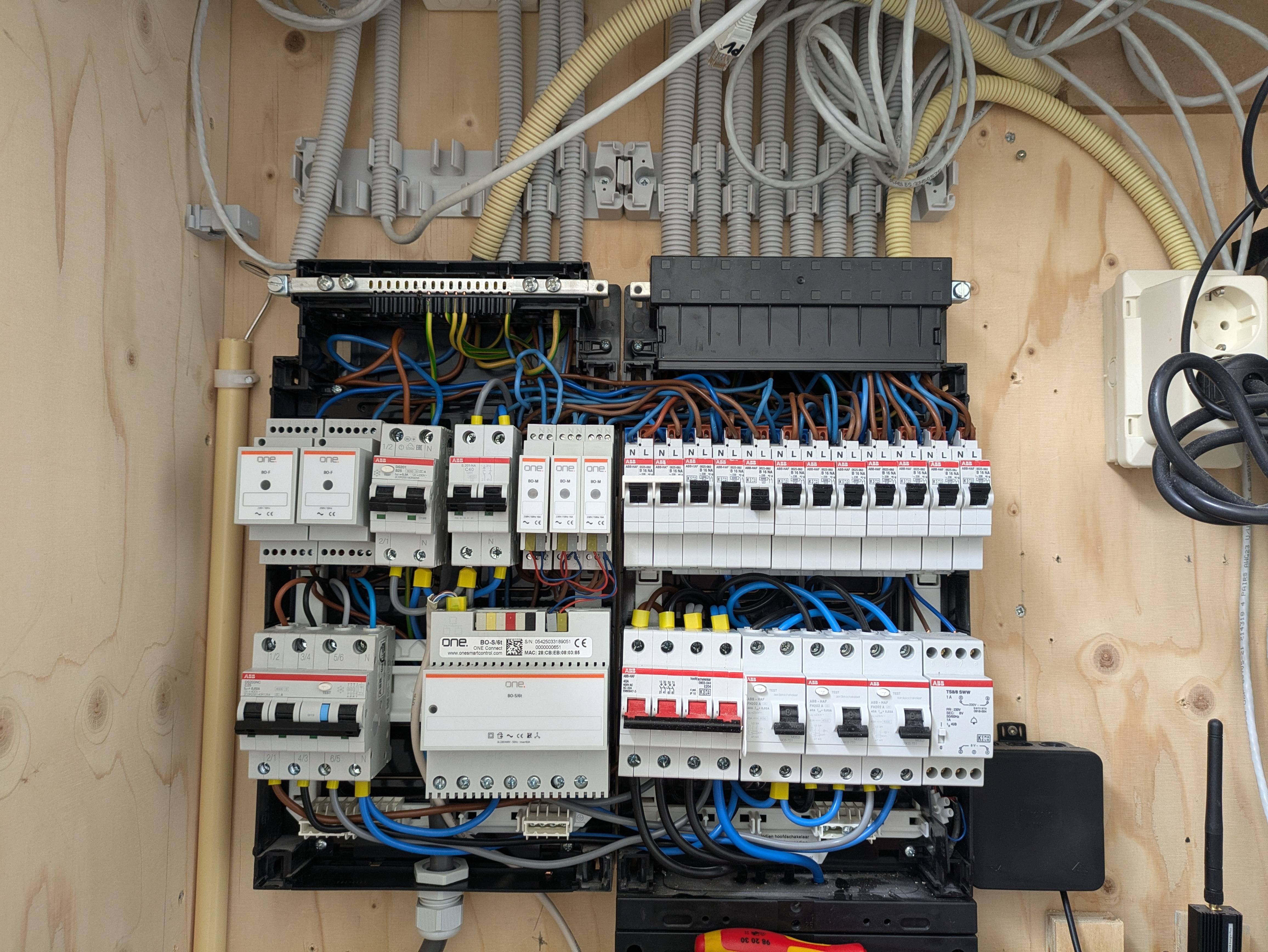Afbeeldingslocatie: https://tweakers.net/i/LxOsobkHs3ELW9mz88tEGG_ZkEY=/full-fit-in/4920x3264/filters:max_bytes(3145728):no_upscale():strip_icc():fill(white):strip_exif()/f/image/Sz1OoVLmEM33dZ57VQMTYvvM.jpg?f=user_large
