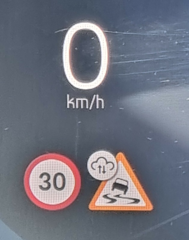 Afbeeldingslocatie: https://tweakers.net/i/Lxm2ZnS5PAMNt24su-ImusFt_wY=/x800/filters:strip_icc():strip_exif()/f/image/crtQ1nhZjDg6NQFAl4DuVbaf.jpg?f=fotoalbum_large