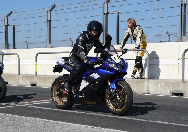 Afbeeldingslocatie: https://tweakers.net/i/LyYX0rjRemV94utjhZ9z__XWYvg=/800x/filters:strip_icc():strip_exif()/f/image/QIS28a6jFxuzPiQp4TaOv47q.jpg?f=fotoalbum_large