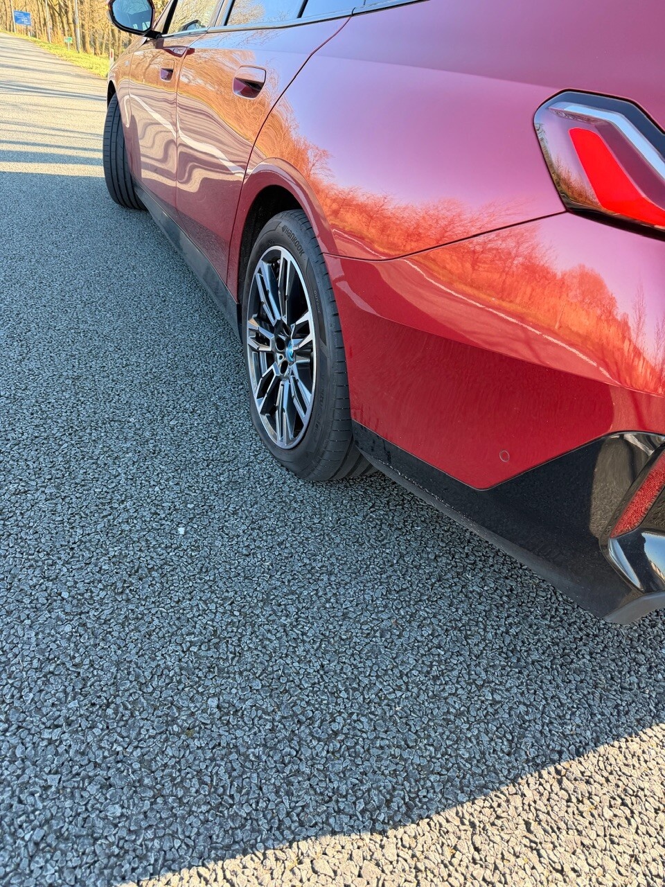 Afbeeldingslocatie: https://tweakers.net/i/M3nBrzsgqeG66CeGvrQxmkVFp9Y=/fit-in/4920x3264/filters:max_bytes(3145728):no_upscale():strip_icc():strip_exif()/f/image/ktRpM9GRTxOoZwa5bOz9RlNb.jpg?f=user_large