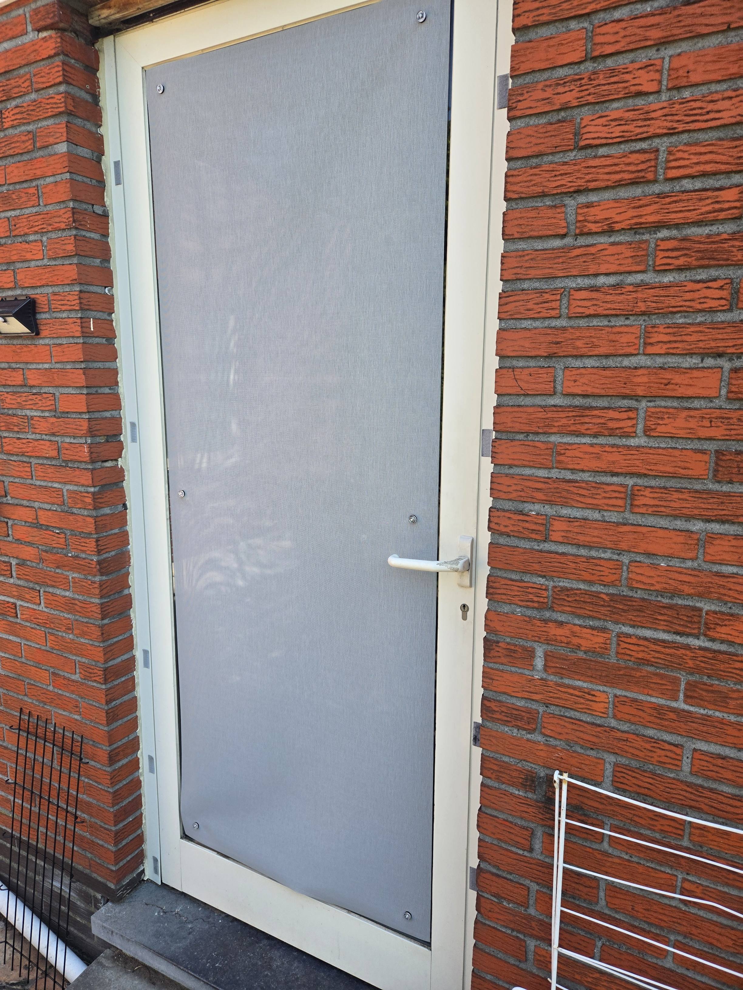 Afbeeldingslocatie: https://tweakers.net/i/M5_wi2mheqntG2Aet1PVY6N6YYU=/fit-in/4920x3264/filters:max_bytes(3145728):no_upscale():strip_icc():strip_exif()/f/image/fI7QlBfJgFkq02hWJESqtROw.jpg?f=user_large