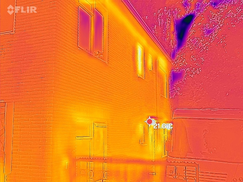 Afbeeldingslocatie: https://tweakers.net/i/M7ZkgSZDYQ7a4nmV-g1KhTq1y0k=/800x/filters:strip_icc():strip_exif()/f/image/a8YNVI9hsEyG4I63Ghu6mg6h.jpg?f=fotoalbum_large