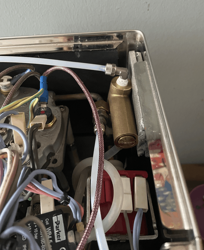 Afbeeldingslocatie: https://tweakers.net/i/MAQTwJ8OcvOG_T3Ohg3V0KuwbaA=/x800/filters:strip_exif()/f/image/9Ecu1d6TxeQdholH8n0mB2b8.png?f=fotoalbum_large