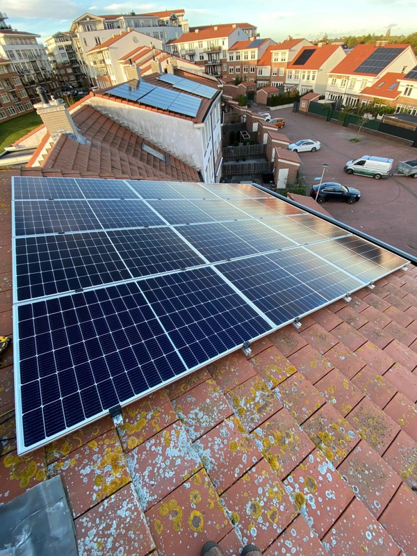 Afbeeldingslocatie: https://tweakers.net/i/MGDmdsTWT2_slIiJebHFQCYTARY=/x800/filters:strip_icc():strip_exif()/f/image/3000P8AwCgypP8zNtOvjcM9v.jpg?f=fotoalbum_large