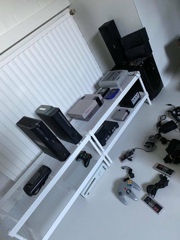 Afbeeldingslocatie: https://tweakers.net/i/MKhlSTi4ZRq5AFaM5tRkZuVeF9U=/x800/filters:strip_icc():strip_exif()/f/image/52MofQOhHD6vRbMp2EDQKBpa.jpg?f=fotoalbum_large