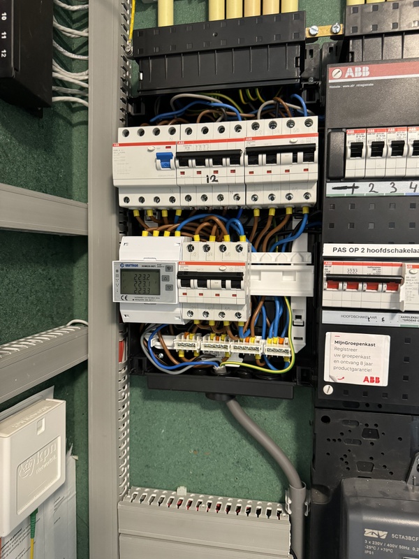 Afbeeldingslocatie: https://tweakers.net/i/MLezD9mCKCGZ3q2ZzGTdhB0fjTE=/x800/filters:strip_icc():strip_exif()/f/image/BnfuNAWaVj2UjC1eqTfr8nUj.jpg?f=fotoalbum_large