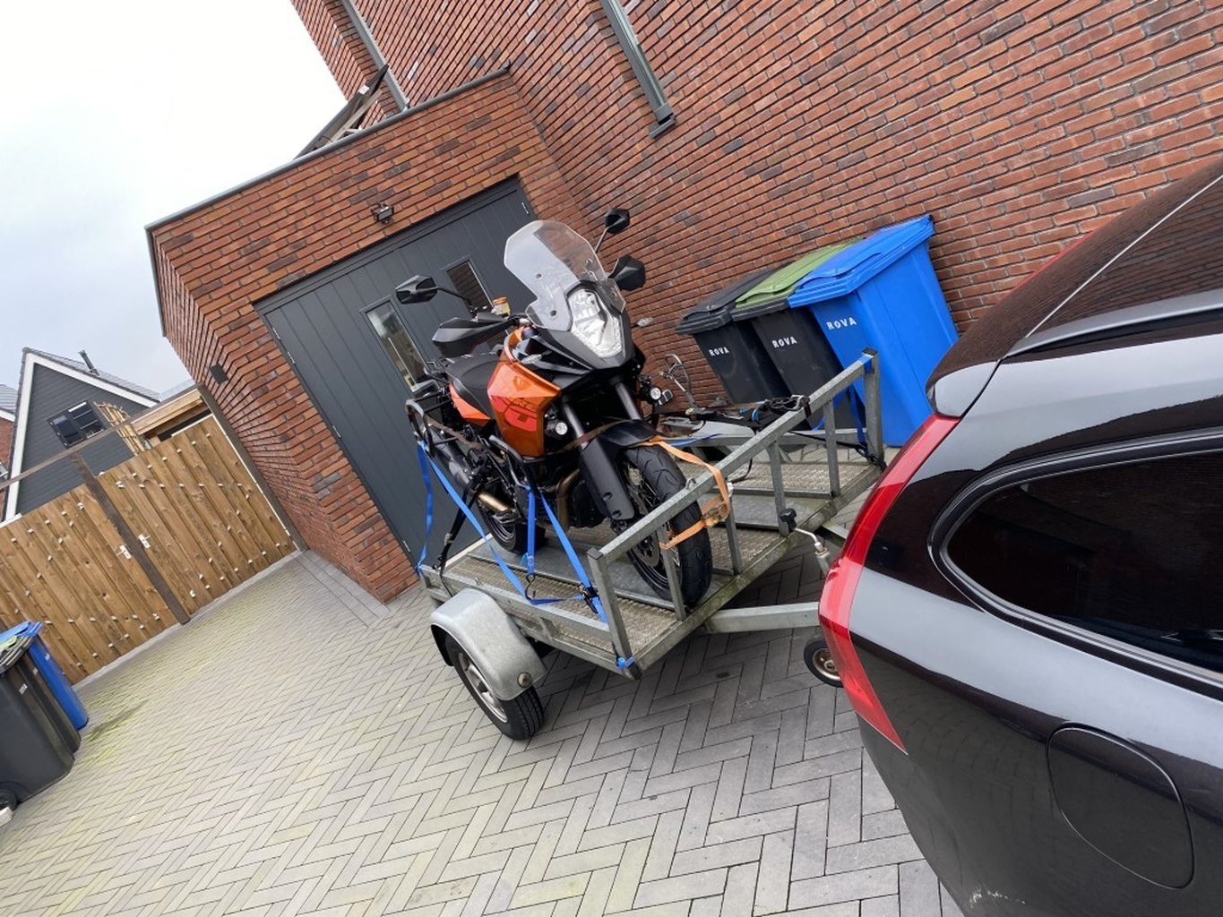 Afbeeldingslocatie: https://tweakers.net/i/MLmQ1Va8w_JbCRe1s9eWj1g75uQ=/full-fit-in/4920x3264/filters:max_bytes(3145728):no_upscale():strip_icc():fill(white):strip_exif()/f/image/nrgDeXqrRgeaArhA2dtCFlo5.jpg?f=user_large