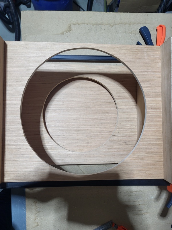 Afbeeldingslocatie: https://tweakers.net/i/MMYiETeV4Nx43hCt01yJCbey7bs=/x800/filters:strip_icc():strip_exif()/f/image/tAamr1X8zj133n4iV39Jd354.jpg?f=fotoalbum_large