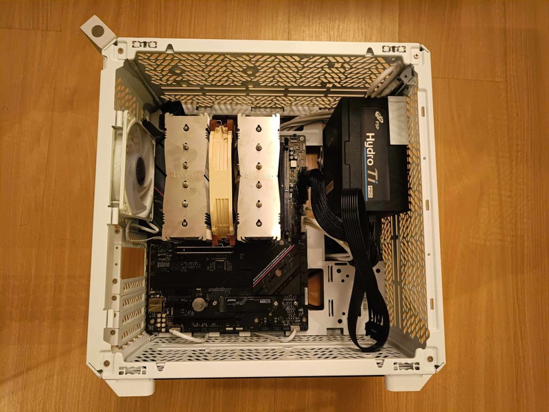 Afbeeldingslocatie: https://tweakers.net/i/MMsdxePN-XDGTEyaLLs56O-Pr1E=/800x/filters:strip_icc():strip_exif()/f/image/3DNcZghx1yrM3p5H6m4ttnOu.jpg?f=fotoalbum_large