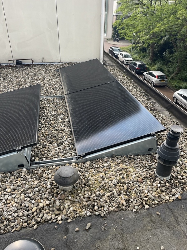 Afbeeldingslocatie: https://tweakers.net/i/MNPz82DuonPTDzDfniSFbry4JnM=/x800/filters:strip_icc():strip_exif()/f/image/5c9f5wtRPWlFLBYgTVMrCXkc.jpg?f=fotoalbum_large