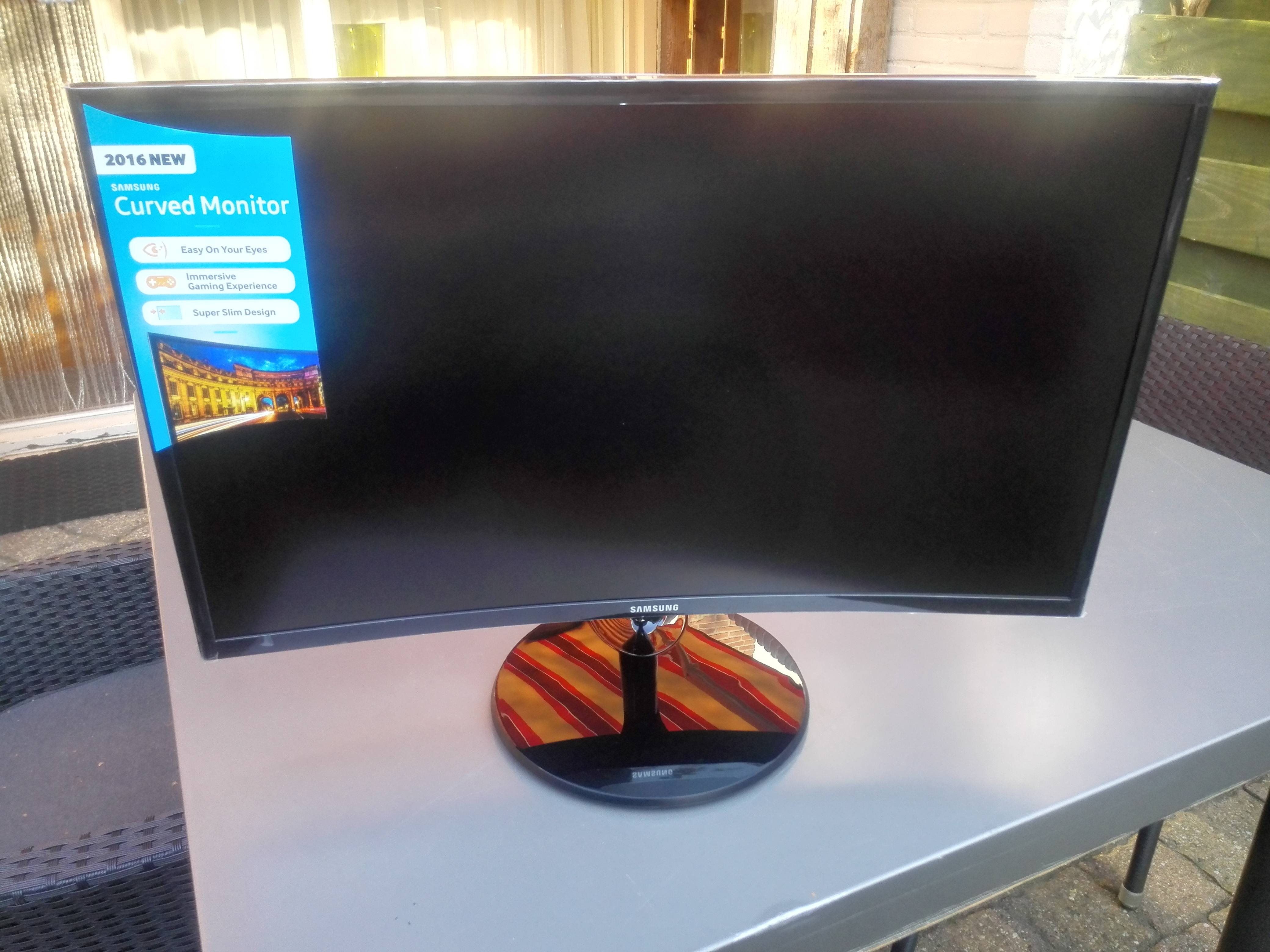 Samsung C27F390FHU Zwart - Remcom00 - Product reviews - Tweakers