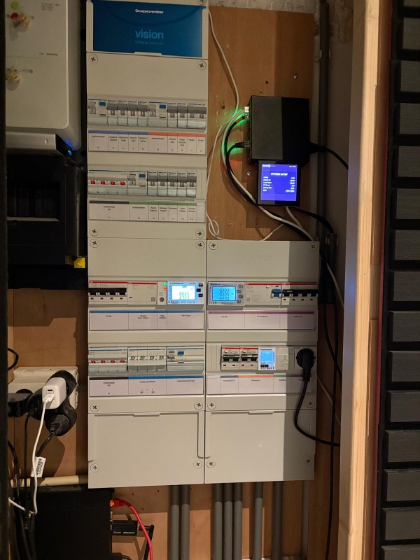 Afbeeldingslocatie: https://tweakers.net/i/MS-0uB9f1dlv5DNpSoA-vnHZdNg=/x800/filters:strip_icc():strip_exif()/f/image/8uoBMrG2OiB63GfUtTifzvoL.jpg?f=fotoalbum_large