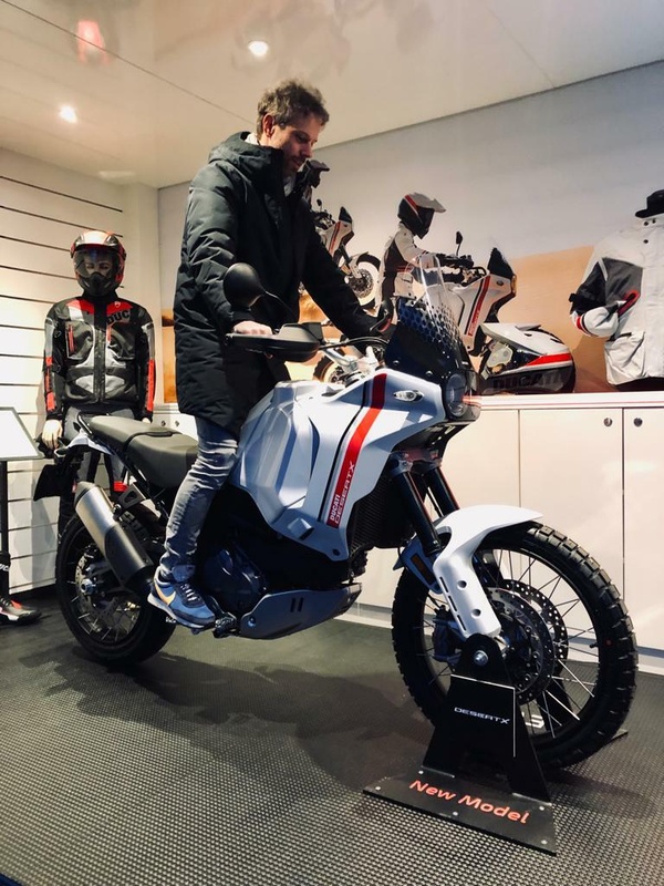 Afbeeldingslocatie: https://tweakers.net/i/MV9q_jKIRMWNHdtFLVg1G8PlSw0=/x800/filters:strip_icc():strip_exif()/f/image/cMn2Ko8ulaMv66o9Hx5NKfua.jpg?f=fotoalbum_large