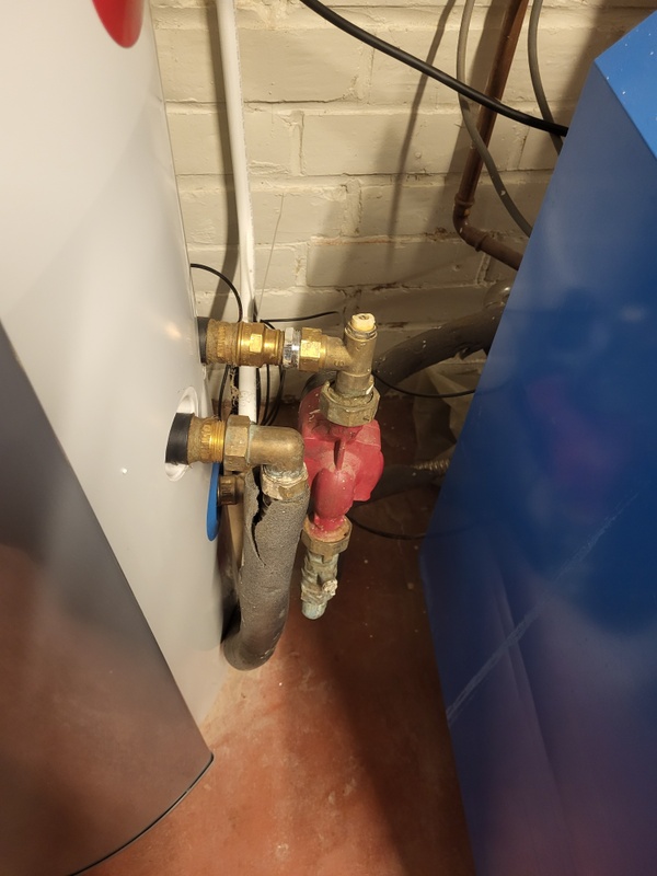 Afbeeldingslocatie: https://tweakers.net/i/MWI5zFv63Xbd0XpvU9ZkL1Yz_yw=/x800/filters:strip_icc():strip_exif()/f/image/B7V8i4POtIowfa35P11H7D0V.jpg?f=fotoalbum_large