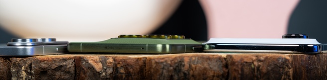 V.l.n.r: Galaxy S25 Edge, edge 70, iPhone Air