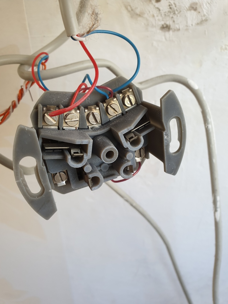 Afbeeldingslocatie: https://tweakers.net/i/MYC5O337vV3JseQF-tC9NPvUYGg=/800x/filters:strip_icc():strip_exif()/f/image/Z4EarFfiGI65YFEYSLAZEQuc.jpg?f=fotoalbum_large