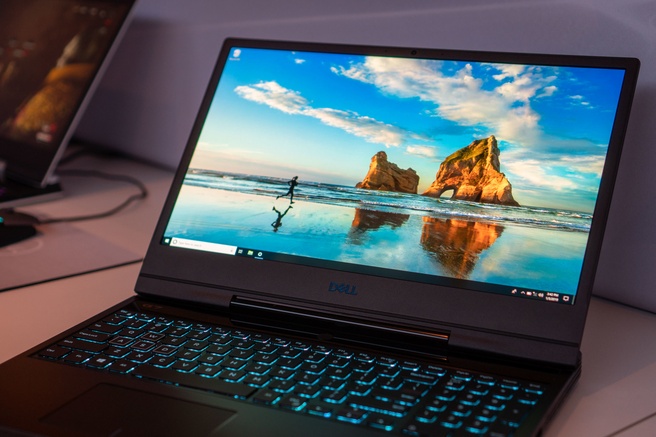 Dell G7-laptop met 15,6"-oled-scherm