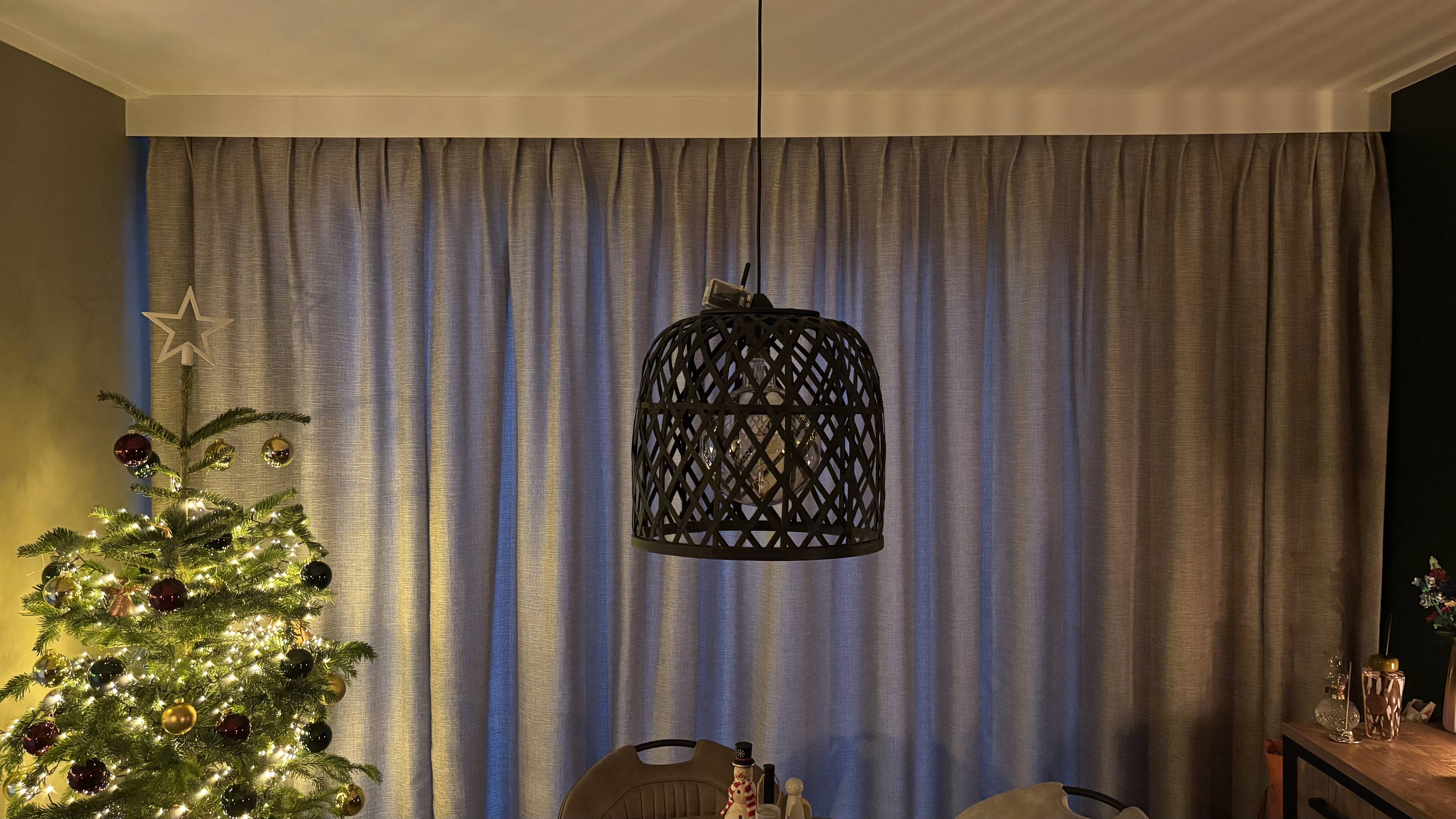 Afbeeldingslocatie: https://tweakers.net/i/MaMJj_MYZo5yIvWDBXL2dHZjYeM=/fit-in/4920x3264/filters:max_bytes(3145728):no_upscale():strip_icc():strip_exif()/f/image/0XlPn1TAOhlCGbu9szjIkjSB.jpg?f=user_large