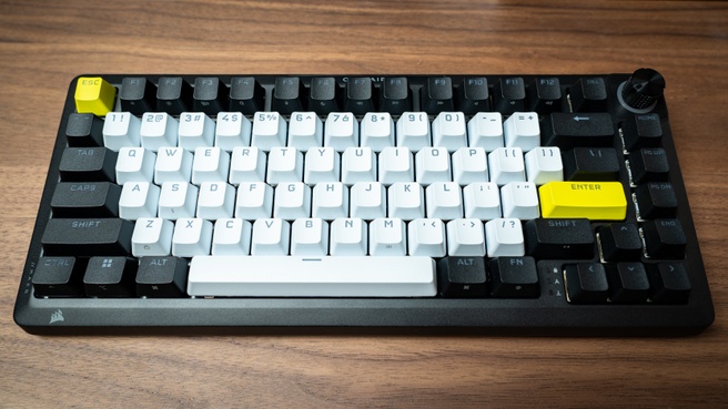 Corsair MAKR PRO HE - buitenkant