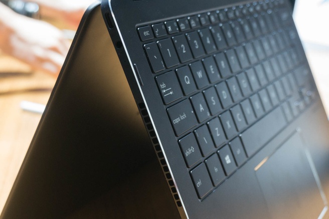 Asus ZenBook Flip S