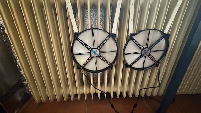 Afbeeldingslocatie: https://tweakers.net/i/MmPcYozAsaEj8nexpIpqphVNofY=/fit-in/4920x3264/filters:max_bytes(3145728):no_upscale():strip_icc():strip_exif()/f/image/5lbaq7lUVkp049dbNG9dfBC5.jpg?f=user_large
