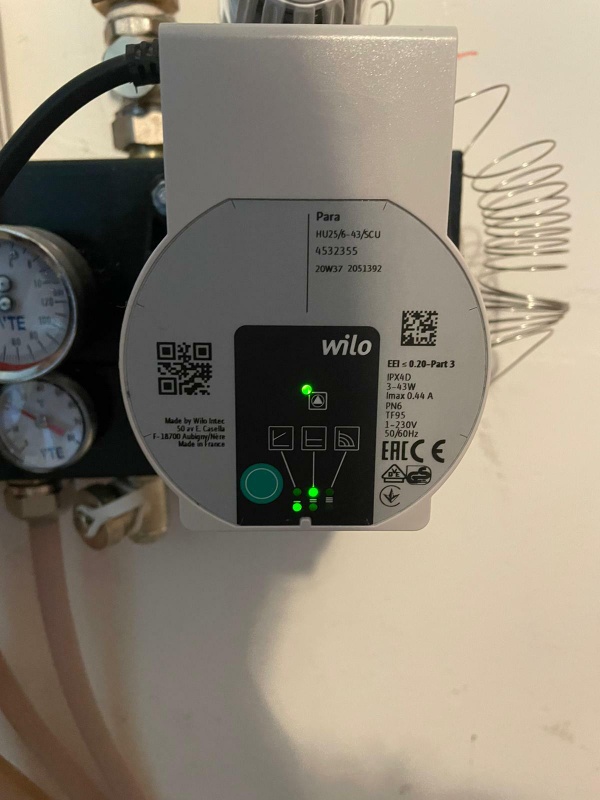 Afbeeldingslocatie: https://tweakers.net/i/MmtWuVTFsunOlbAR0zVMoJJCiWY=/x800/filters:strip_icc():strip_exif()/f/image/2FAaCJWgENrcpFy7sdFCjDJa.jpg?f=fotoalbum_large