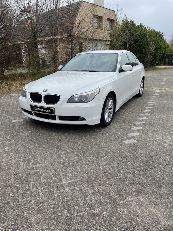 Afbeeldingslocatie: https://tweakers.net/i/MnBkLFdPs2i3H7cL34kGRfoO2Vs=/x800/filters:strip_icc():strip_exif()/f/image/7RUSeYWWpj0UuIkVpdqbRlJS.jpg?f=fotoalbum_large