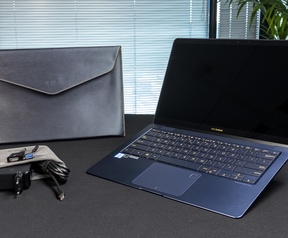 Asus Zenbook 3 Delxe