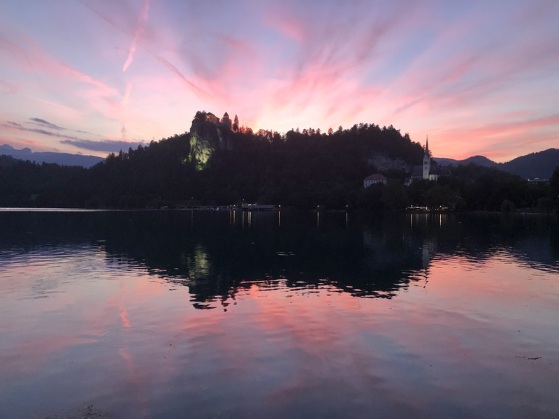 Afbeeldingslocatie: https://tweakers.net/i/MpiceA5KnF9aKU3Ku-OfOeXVJeY=/800x/filters:strip_icc():strip_exif()/f/image/iGBO1JzuIk5NRDbl5HhKoFec.jpg?f=fotoalbum_large