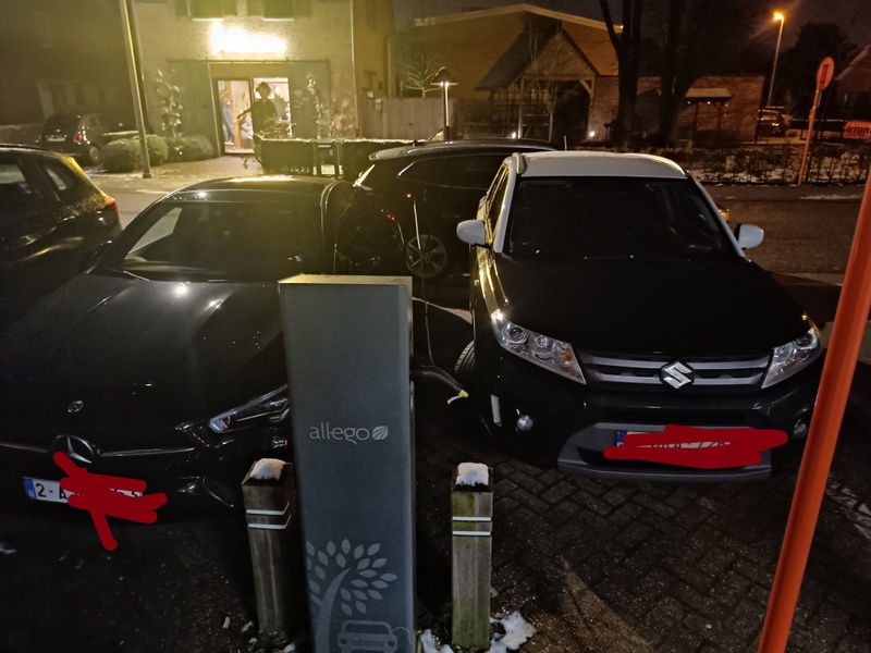 Afbeeldingslocatie: https://tweakers.net/i/Mu-6O0q6adyIvdeBtlJ2QzvwGdQ=/800x/filters:strip_icc():strip_exif()/f/image/z2Q6MNDfpgIGBUz7O79Fq40H.jpg?f=fotoalbum_large