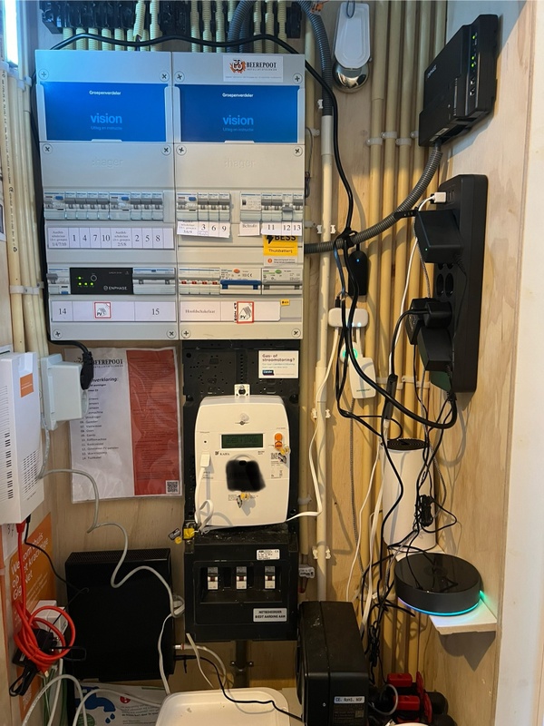 Afbeeldingslocatie: https://tweakers.net/i/MuJvV246NJO_NH8xCmoloBmSBlY=/x800/filters:strip_icc():strip_exif()/f/image/SQYBHlzhckPXxZtSv73s8RTt.jpg?f=fotoalbum_large