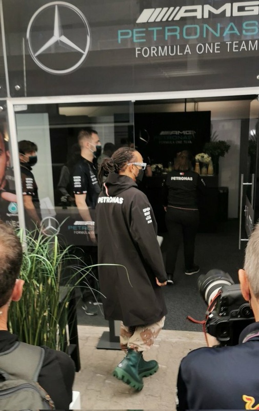 Afbeeldingslocatie: https://tweakers.net/i/My0Mbn2KrcRc-gEj-j3q47CRfuE=/x800/filters:strip_icc():strip_exif()/f/image/dygQx5aJI81zNkyfRyHxKKui.jpg?f=fotoalbum_large