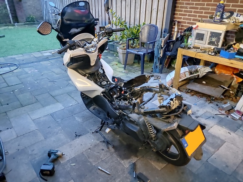 Afbeeldingslocatie: https://tweakers.net/i/MyxIH4voWDApxr7f0khckS9E0G8=/800x/filters:strip_icc():strip_exif()/f/image/mF4NjRWlsiVyGxxSsZMjynre.jpg?f=fotoalbum_large