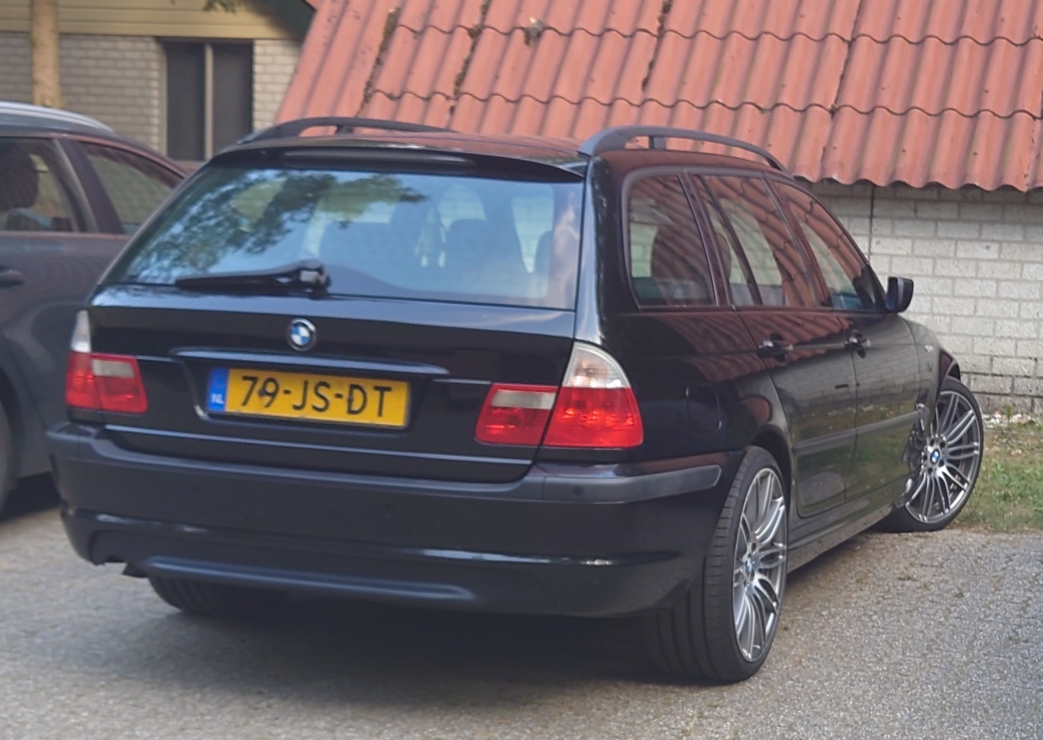 Afbeeldingslocatie: https://tweakers.net/i/N1hovqnF9PkGdV6USCLxvlKzcfI=/full-fit-in/4920x3264/filters:max_bytes(3145728):no_upscale():strip_icc():fill(white):strip_exif()/f/image/rwHg7cCXJHeupDksWzUrTh9I.jpg?f=user_large