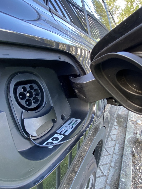 Afbeeldingslocatie: https://tweakers.net/i/N5ceJm1yI1s6vTdQN6HBRfyCIrU=/x800/filters:strip_icc():strip_exif()/f/image/2IZSi2IOfsGC3RzzJBdglnj0.jpg?f=fotoalbum_large