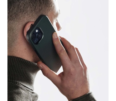 Accezz MagSafe Leather Backcover iPhone 13 - Donkergroen