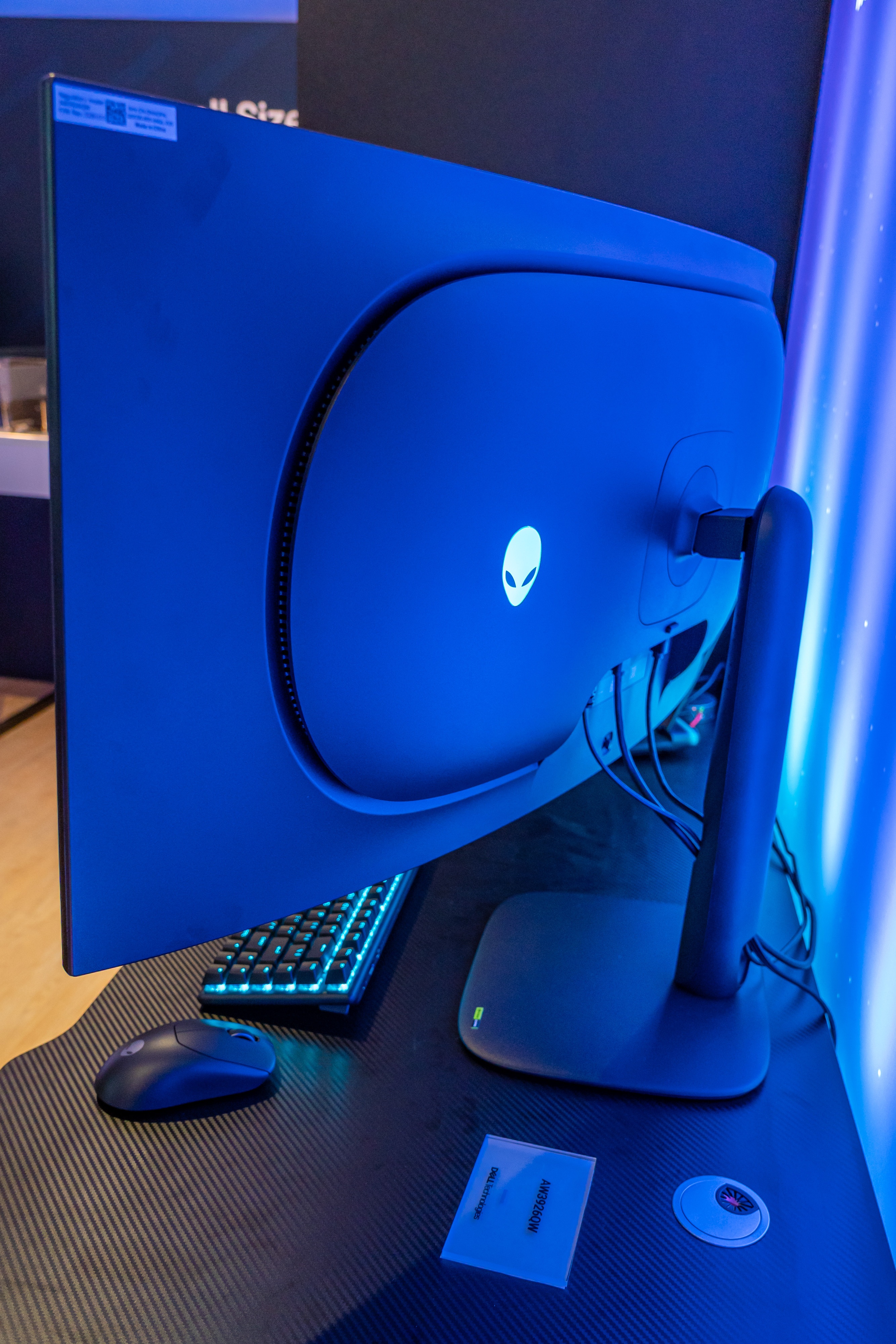 Alienware AW3926QW Preview - Tweakers