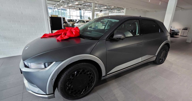 Afbeeldingslocatie: https://tweakers.net/i/NAFjSHVIMyneEzvbymD6Glg-TjY=/800x/filters:strip_icc():strip_exif()/f/image/e18HwzFiKlDhKdnGDb4dU90q.jpg?f=fotoalbum_large