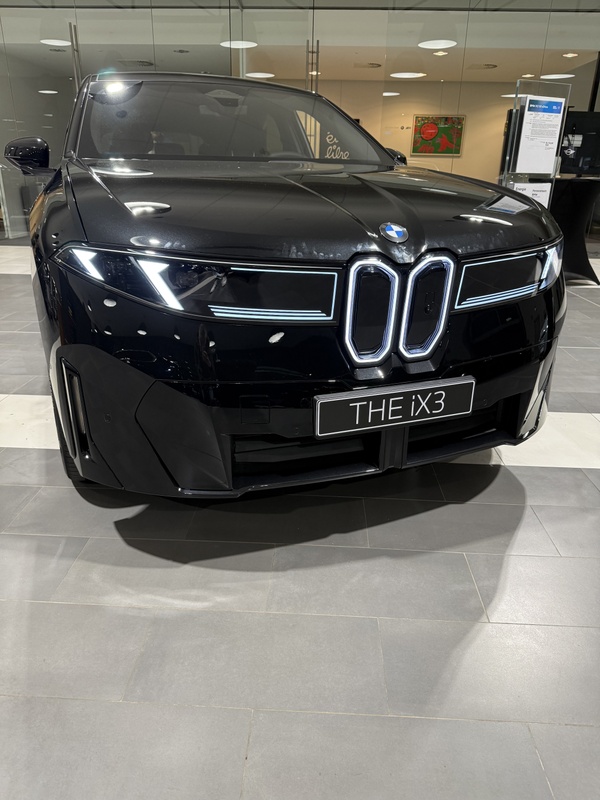 Afbeeldingslocatie: https://tweakers.net/i/NE2_47Ix3FeZd3g0lZa8juZ5obE=/x800/filters:strip_icc():strip_exif()/f/image/QxsmcNSV1fSiIcTEqF64g6tY.jpg?f=fotoalbum_large