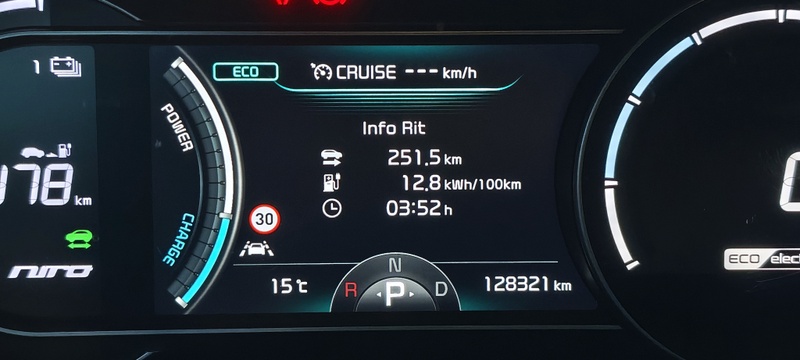 Afbeeldingslocatie: https://tweakers.net/i/NHCO0CvMJScbgwsYUCarrLf-y-M=/800x/filters:strip_icc():strip_exif()/f/image/63W2CkoqLNPndE8MUPIbNPVp.jpg?f=fotoalbum_large