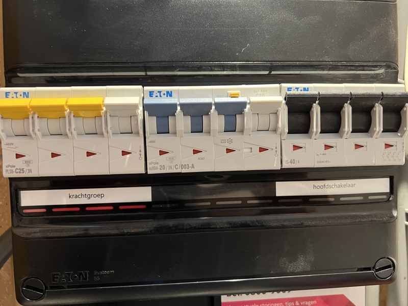 Afbeeldingslocatie: https://tweakers.net/i/NL_WF9xNRrwW50NEbQMrYujGPro=/800x/filters:strip_icc():strip_exif()/f/image/0vsH2AZ7rVx9UAiE8CEgedFs.jpg?f=fotoalbum_large