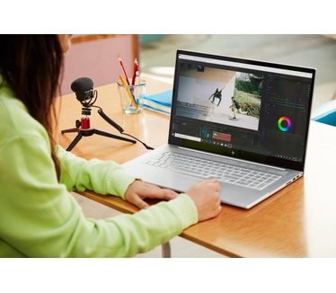 HP Envy 17-cg0720nd