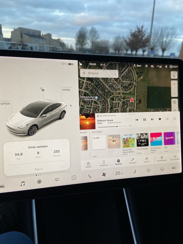 Afbeeldingslocatie: https://tweakers.net/i/NPsTAIRrTAhD8xS5Rn_6NlbyLS8=/x800/filters:strip_icc():strip_exif()/f/image/W0AUnp8Y8BJcfa9JLU4TV9DV.jpg?f=fotoalbum_large