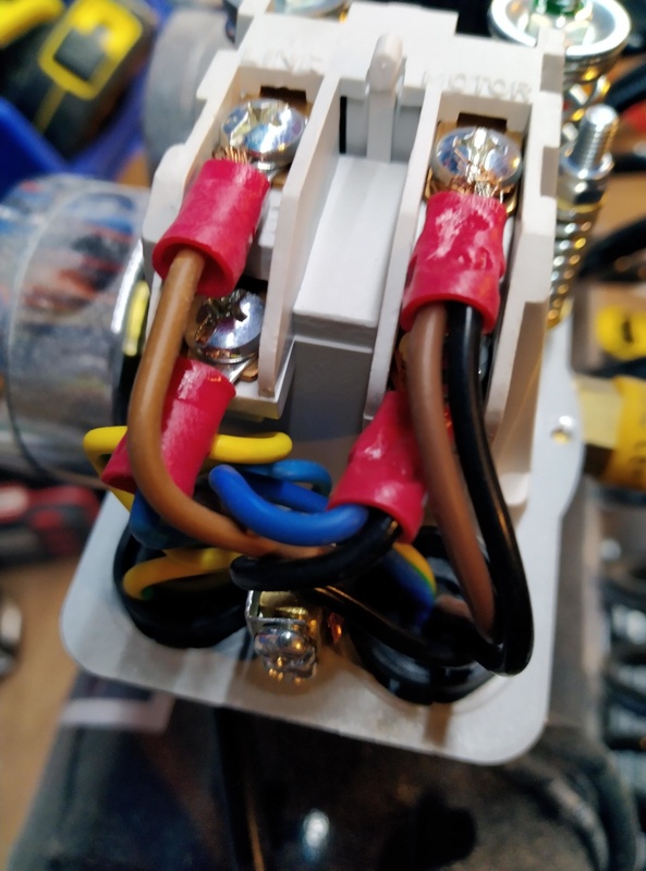 Afbeeldingslocatie: https://tweakers.net/i/NQ5cCyJUZgwHxpgaMzHf3Hrp5u8=/x800/filters:strip_icc():strip_exif()/f/image/fjZ8dDMMXzBUyiDZlATuYyx6.jpg?f=fotoalbum_large