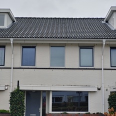 Afbeeldingslocatie: https://tweakers.net/i/NS-2zwyZqZK4non6plSuMNmTiHI=/232x232/filters:strip_icc():strip_exif()/f/image/X7SlpsMN2fvcCsFUY47xRRO6.jpg?f=fotoalbum_tile