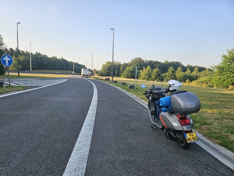 Afbeeldingslocatie: https://tweakers.net/i/Nd6xBnhuzJ92JqrgXjOgvEmdhlw=/800x/filters:strip_icc():strip_exif()/f/image/UnnZAIHsqM08gmUhycj0IcRr.jpg?f=fotoalbum_large