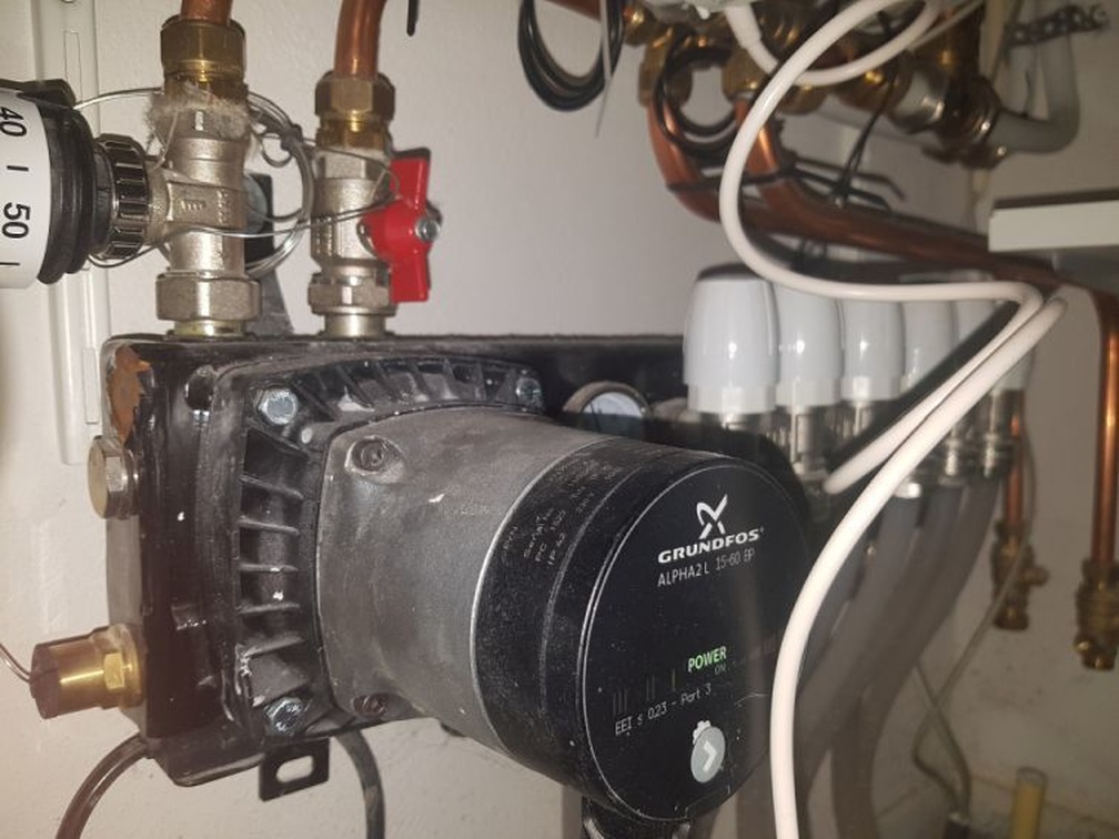 Afbeeldingslocatie: https://tweakers.net/i/Nef7cUGxcmkXvyPTZg05fFEeYuA=/full-fit-in/4920x3264/filters:max_bytes(3145728):no_upscale():strip_icc():fill(white):strip_exif()/f/image/RwglAEKMNJADCXH0ePyG1XyL.jpg?f=user_large