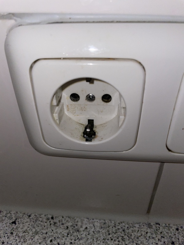 Afbeeldingslocatie: https://tweakers.net/i/NfZU9AcHizwctjkHAauHYT5-avQ=/x800/filters:strip_icc():strip_exif()/f/image/QT7WRHrCZG8D86RsgywTW0Lp.jpg?f=fotoalbum_large