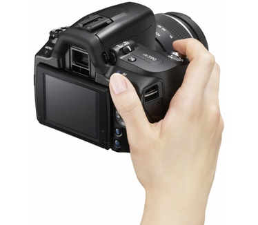 Sony Alpha DSLR-A390L + 18-55mm f3.5-5.6 SAM Zwart