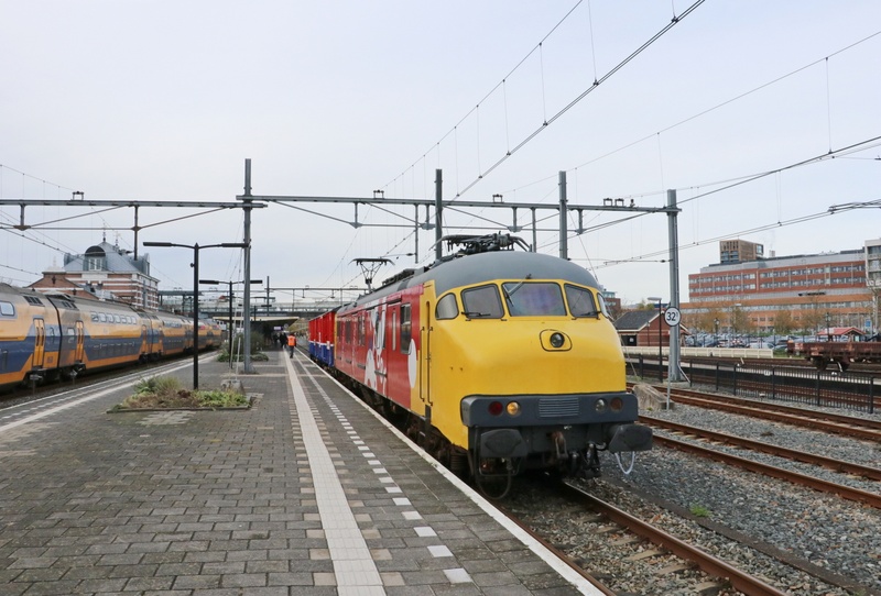 Afbeeldingslocatie: https://tweakers.net/i/NghlMl9FRvPWgww_7CPhlxZiimo=/800x/filters:strip_icc():strip_exif()/f/image/NWys7wM9HuPPNOaerqUXYY8P.jpg?f=fotoalbum_large